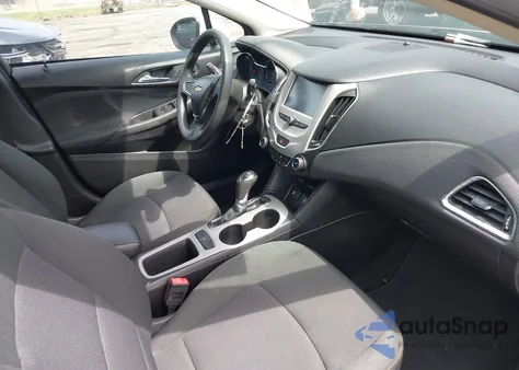 2017 Chevrolet Cruze Ls Auto z USA, uszkodzony, nr VIN 1G1BC5SM8H7183589